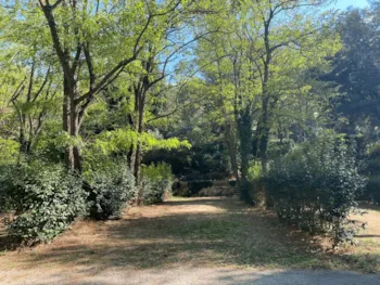 Stellplatz - Stellplatz Klein Für Zelt (Ohne Strom) - Camping La Vallée Heureuse