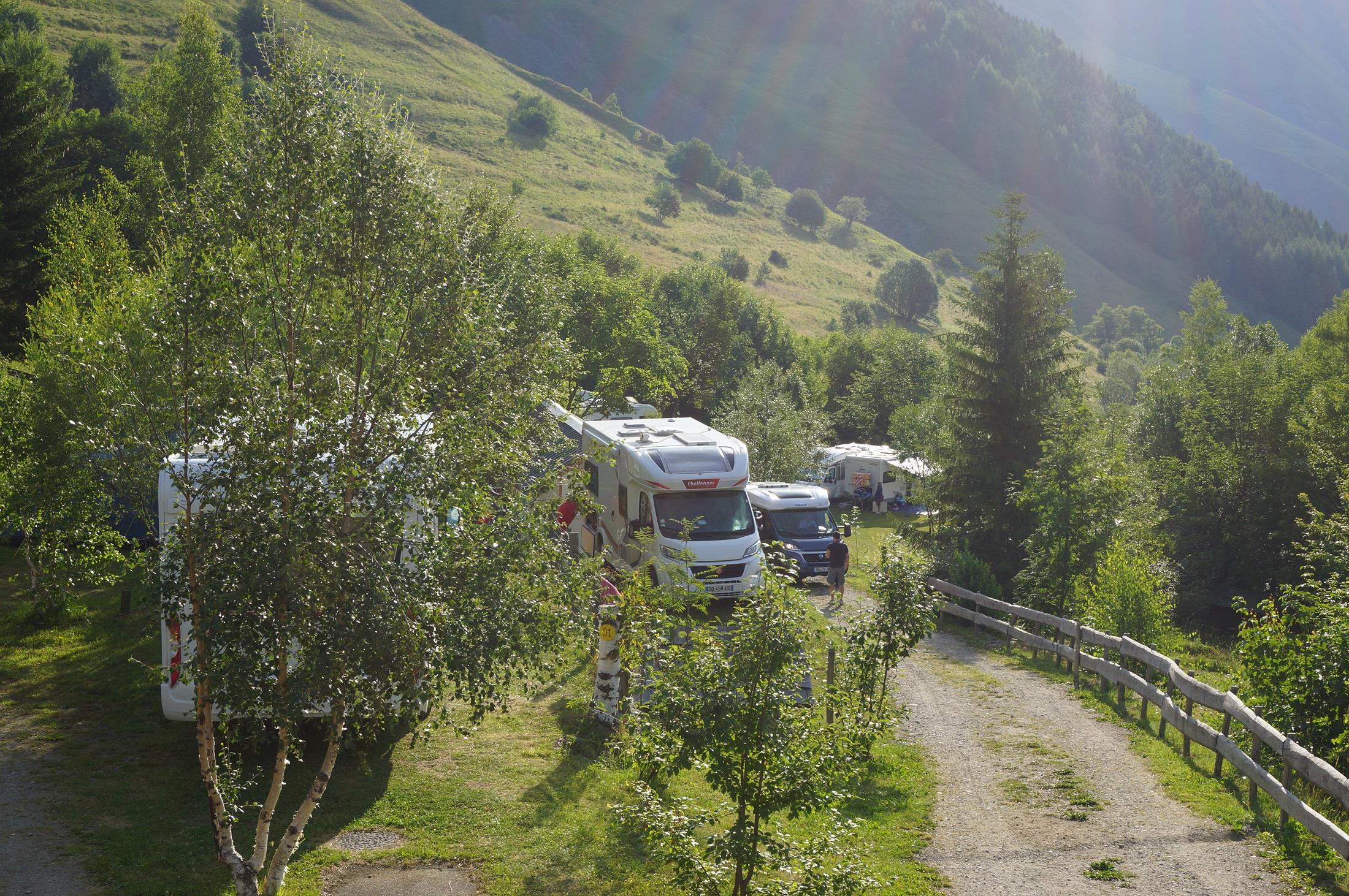 Pitch - Motorhome Pitch - Domaine du Trappeur