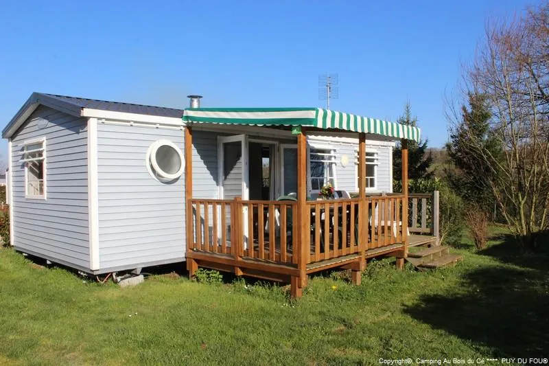 CHARME. Mobil Home 6 pers. 35 m², TV+ half covered terrace