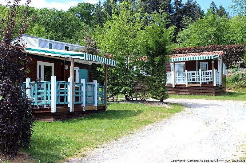 Camping Au Bois Du Cé, PUY DU FOU ®