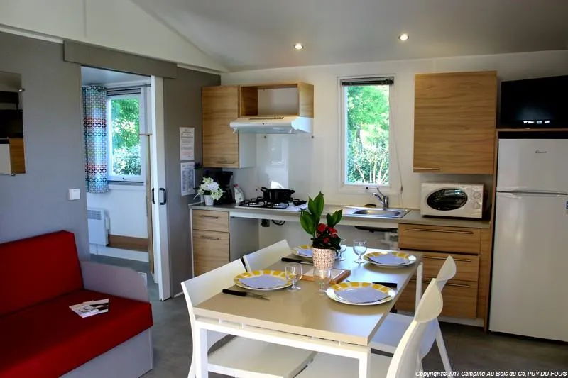 Camping Au Bois Du Cé, PUY DU FOU ®