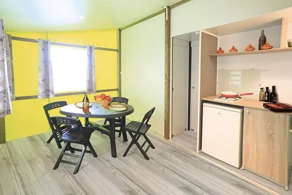 Bungalow Semi-Toilé Ou Bungalow Bois 2 Chambres