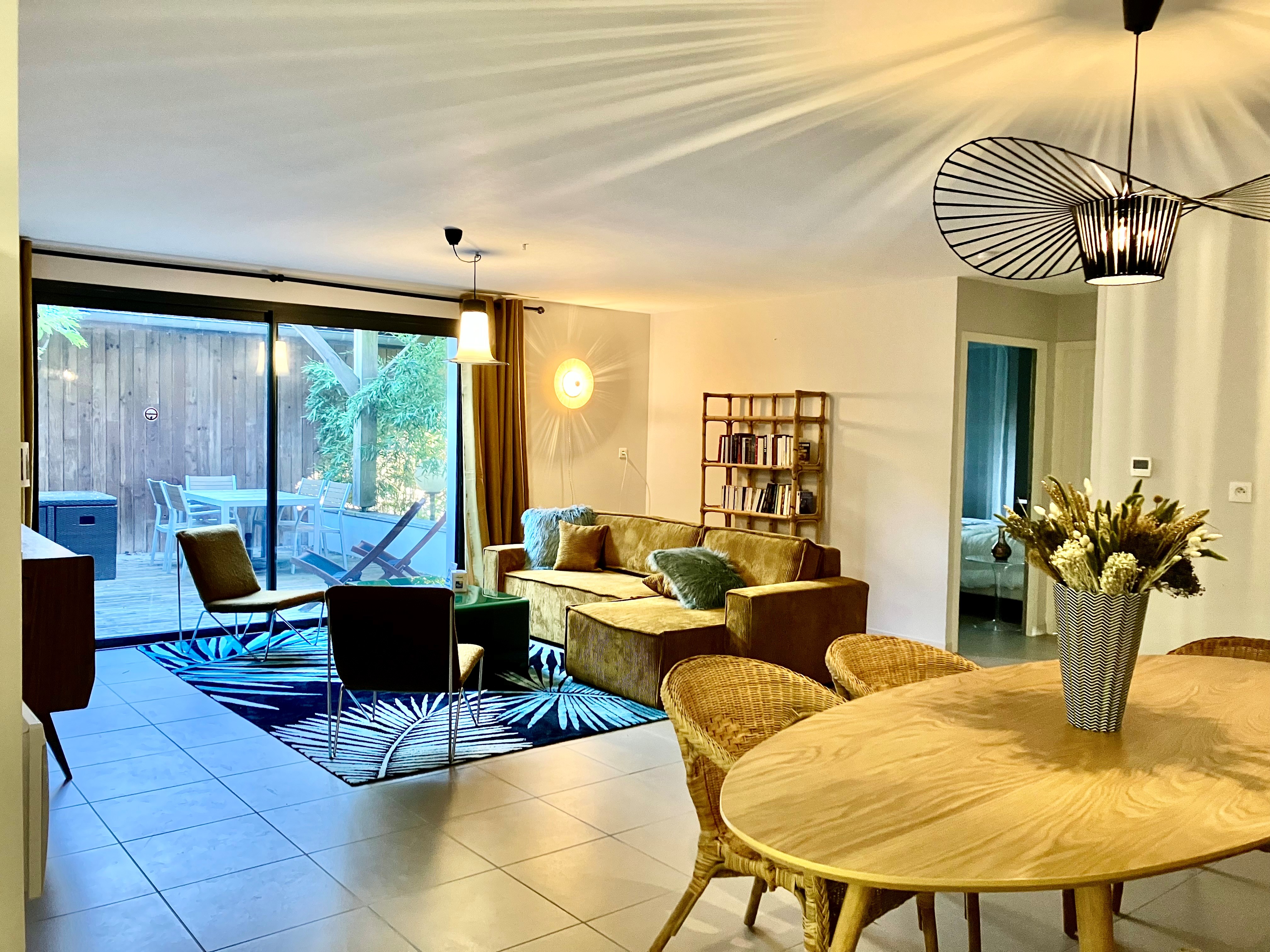 Apartament Premium 63M² 2 Habitacions + Accés Spa + Llits Fets + Tovalloles + Terrassa + Tv
