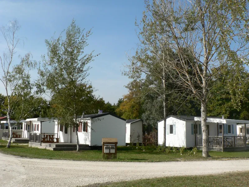 Mobil Home Confort 26M² - 2 Chambres + Terrasse Semi Couverte