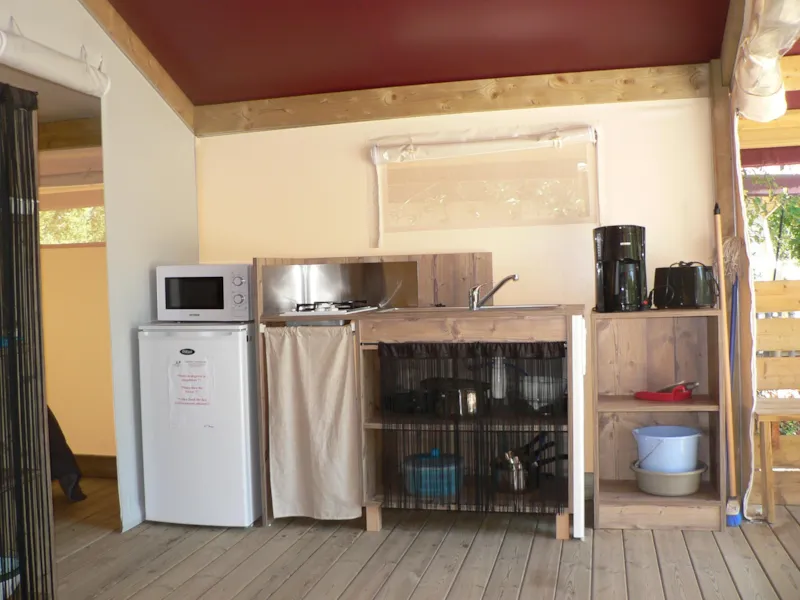 Tente Bois/Toile Nature Confort 30M² - 2 Chambres + Terrasse Couverte + Evier - Sans Sanitaire