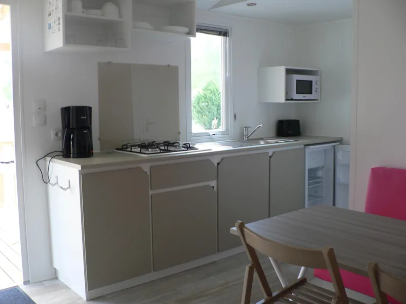 Mobil Home Confort+ Tv 26M² - 2 Chambres + Terrasse Semi Couverte