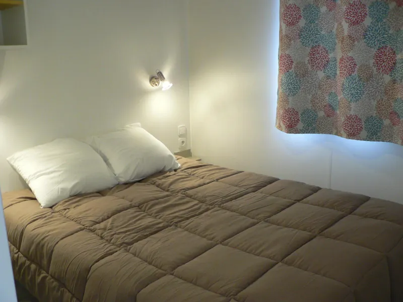Mobil Home Confort+ Tv 26M² - 2 Chambres + Terrasse Semi Couverte