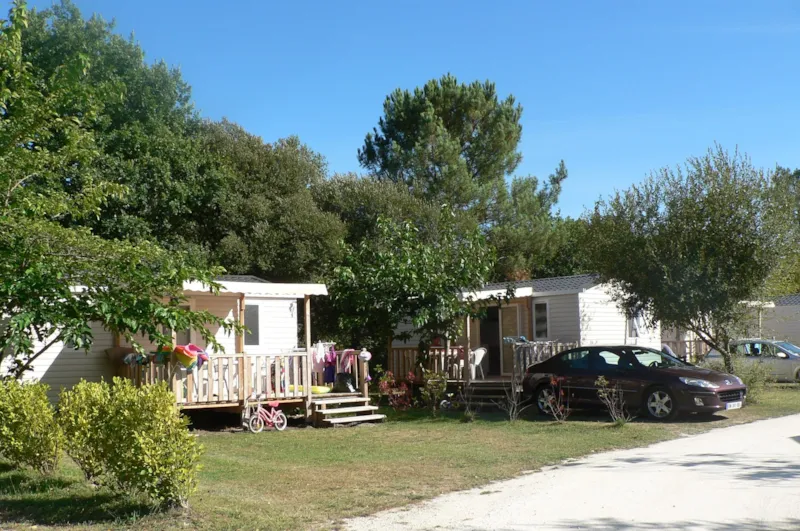 Mobil Home Confort+ 26M² - 2 Chambres + Terrasse Semi Couverte