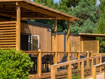 Mietunterkunft - La Redoute - Homeflower Premium 29M² Barrierefrei - 2 Schlafzimmer - Klimaanlage - - Flower Camping  Village Platin-Redoute