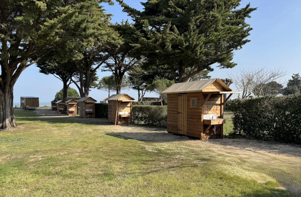 Emplacement - Le Platin - Forfait Sanitaire Individuel Premium - Flower Camping  Village Platin-Redoute