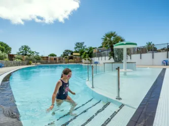 Flower Camping  Village Platin-Redoute - image n°2 - Camping Direct