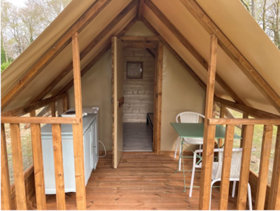 FURNISHED TENT POULPIQUETTE — 2