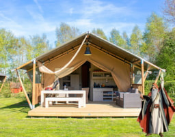 Location - Estrella Paradis Extra Lodge Nomad Grand Confort Comme À La Maison 35M2 - 6 Personnes - Camping Ecologique le Lac O Fées