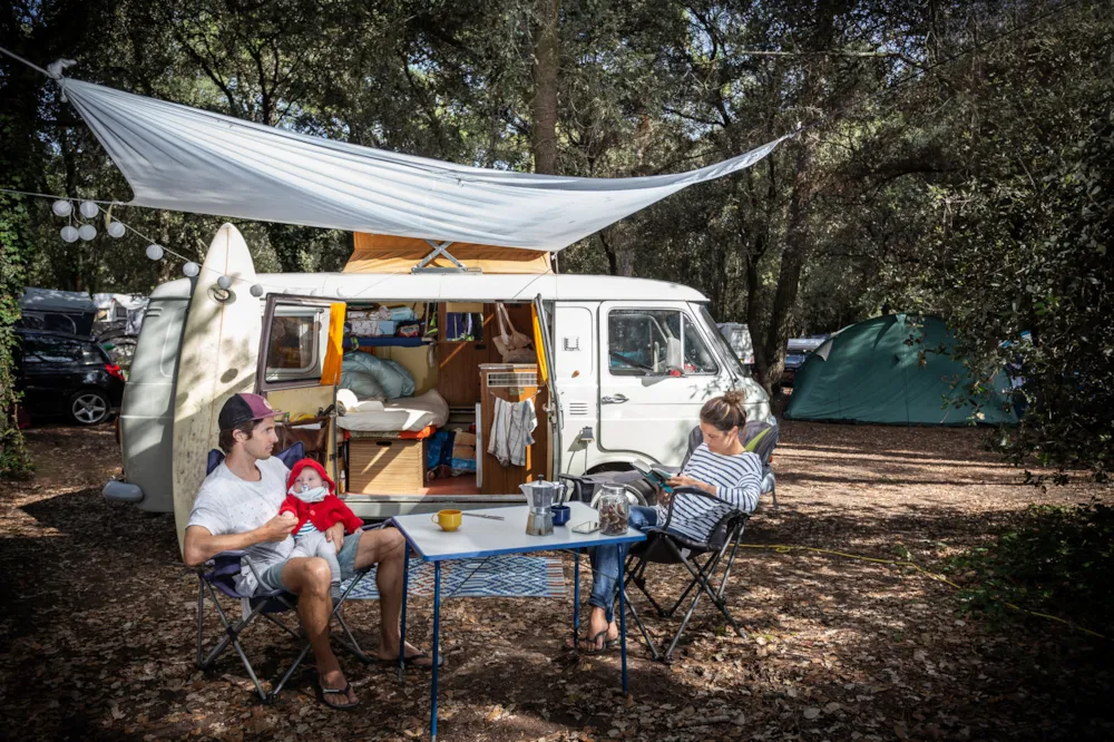 Pitch - Comfort Camping Pitch - Huttopia Oléron Les Chênes Verts