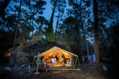 Classic IV Wood & Canvas tent — 2