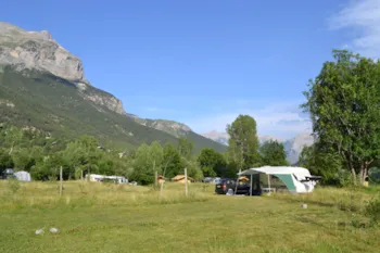 Stellplatz - Pauschale Camping Stellplatz Comfort - Huttopia Vallouise