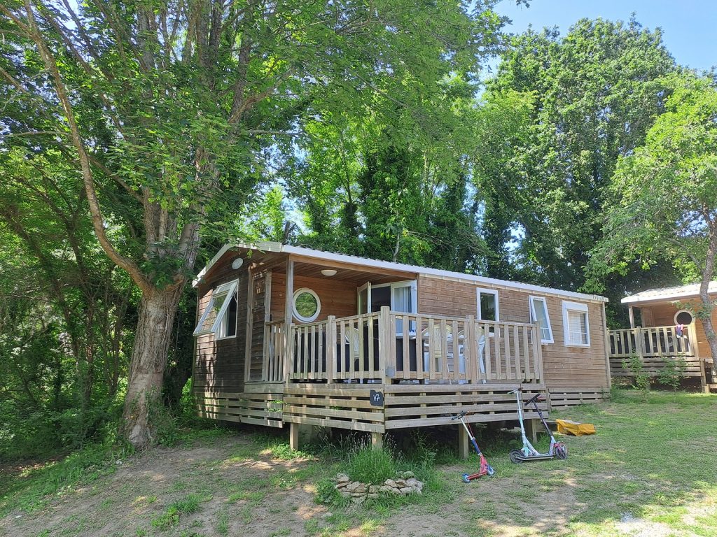 Location - 🏡 Mobil-Home Relax Confort  3 Ch. - 📺 - Lv - Plancha - - Camping Sites et Paysages du Pouldu