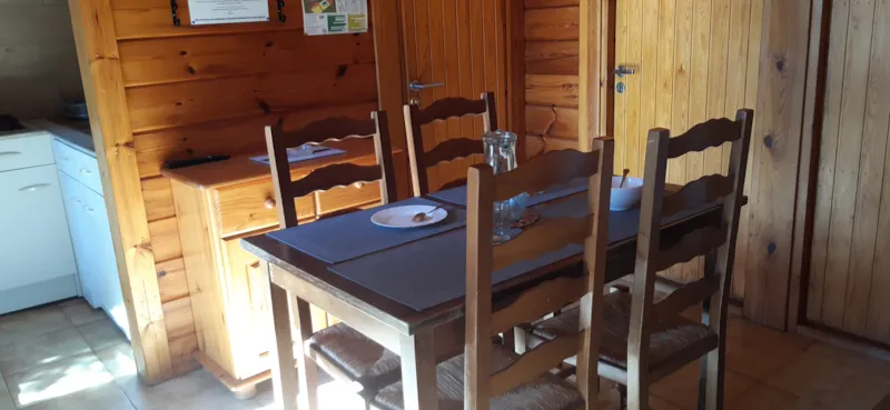 Chalet 30M² (2 Chambres Fermées)