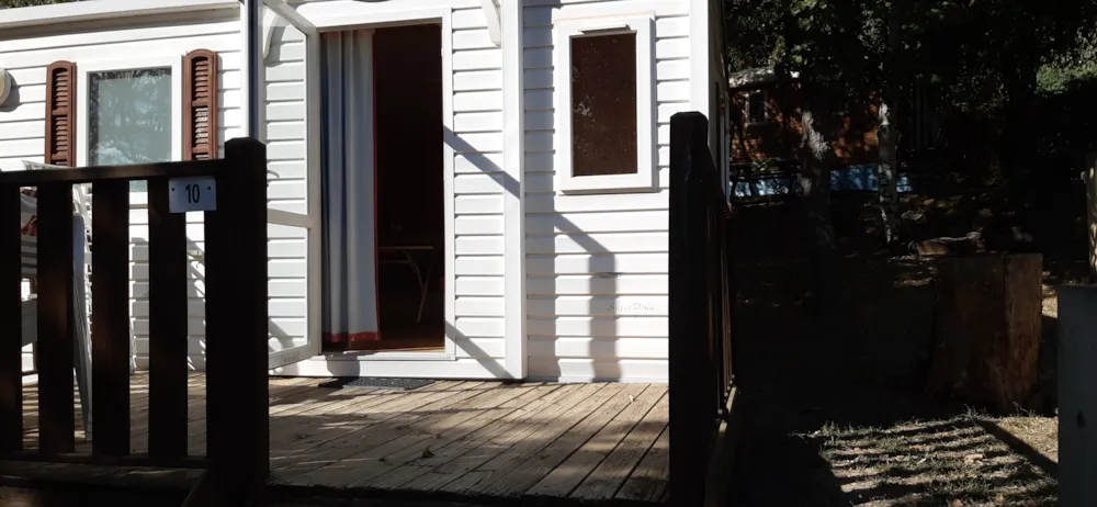 Location - Mobil-Home 24 M² (Lits Jumeaux) - LES JARDINS D'ESTAVAR