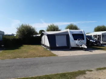 Stellplatz - Stellplatz Dolomiet - Kompas Camping Nieuwpoort