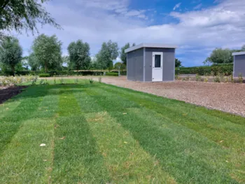 Stellplatz - Stellplatz Comfort Xl Mit Sanitäranlagen - 150M² - Kompas Camping Nieuwpoort