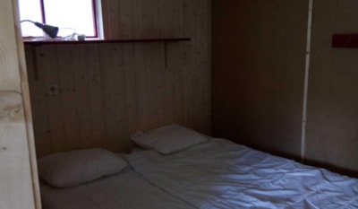 Wooden rental with wooden cladding: with terrace - AIR CONDITIONING Equipped with two bedrooms for 4