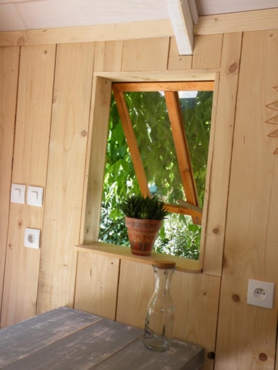 10 m² Caravan Cabin with terrace