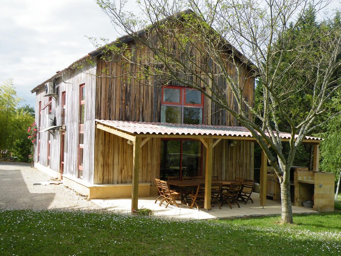 Accommodation - Groupe 3 Gîtes La Tabatière, Les Figuiers Et La Roulotte - LE DOMAINE DE PECANY (La Noix de Pecan'y)