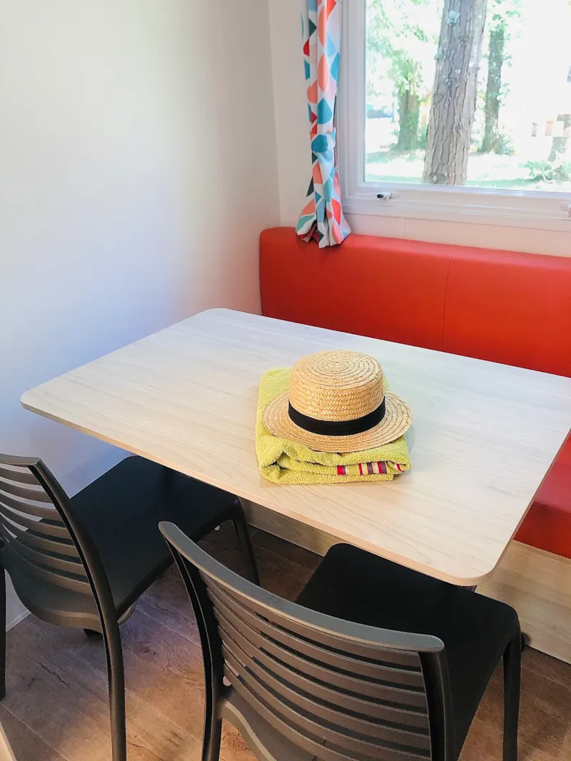 Mobil Home Estival (Sanitaire Camping)