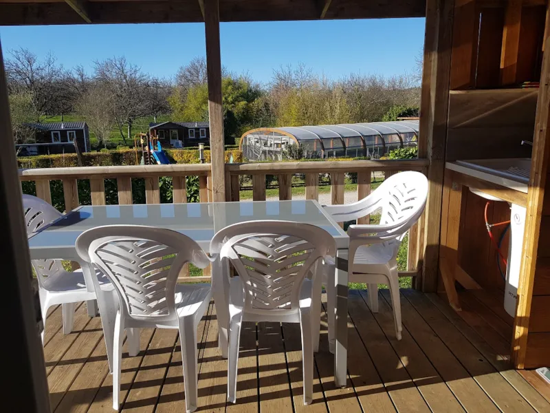 Mobil Home Estival Avec Sanitaire Privé (Accessible De La Terrasse)