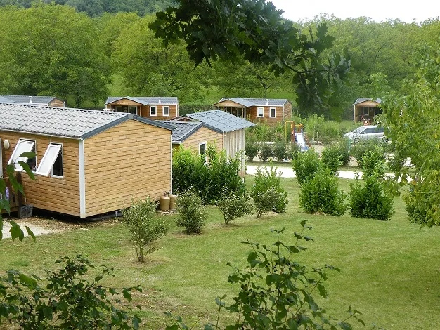 Locatif Bois Avec Terrasse Couverte -  Climatisation
