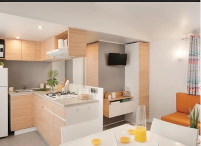 SUPER PREMIUM 3 ROOMS / 2 POWDER ROOM - - AIR CONDITIONED