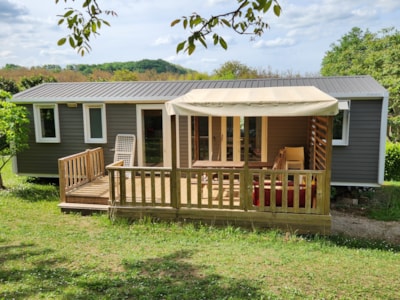 SUPER PREMIUM 3 ROOMS / 2 POWDER ROOM - - AIR CONDITIONED