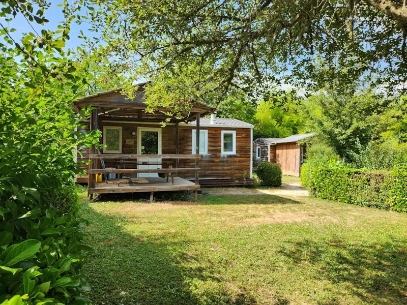 Locatif Bois - Terrasse Couverte Style Chalet - Renove En 2024