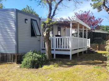 Mietunterkunft - Grand Confort 3 Schlafzimmer / 1 Badezimmer (Überdachte Terrasse – Anreise Am Sonntag) - Camping Sunêlia Le Tropicana