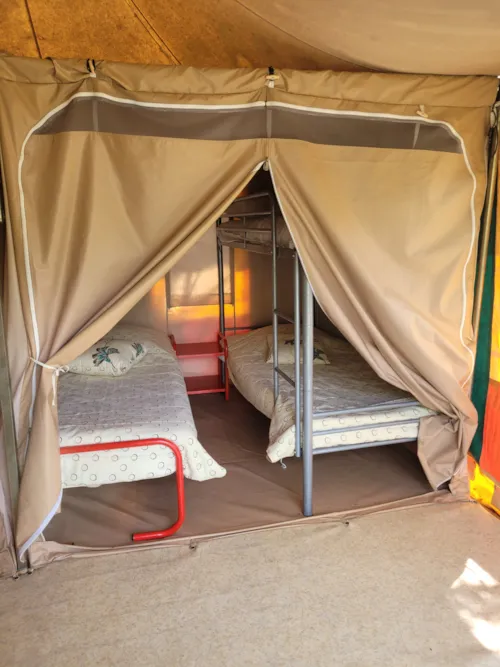 Mietunterkunft - Zeltbungalow 16 M² (Ohne Sanitäranlagen) - image n°4 - Camping BEAUME GIRAUD