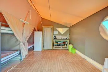 Accommodation - Tent Canada 20 M² (Without Toilet Block) - image n°2 - Camping BEAUME GIRAUD