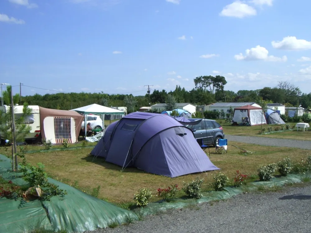 Camping Paradis DOMAINE DE BELLEVUE - image n°9 - Camping Direct