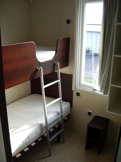 Mobile-home 2 bedrooms adapted to the people with reduced mobility