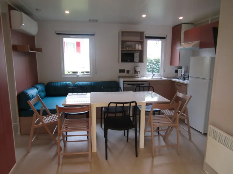 Mobil Home Gamme Premium – 4 Ch – 10 Pers – 2 Sdb