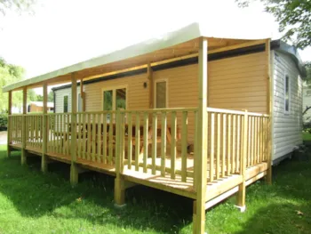 Mietunterkunft - Mobilheim Tribu Premium 4 Zimmer - 2 Badezimmer - Camping Paradis DOMAINE DE BELLEVUE