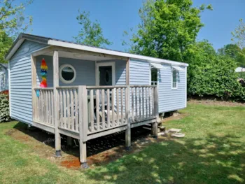 Mietunterkunft - Mobilheim Traditionnel Confort 2 Zimmer - Camping Paradis DOMAINE DE BELLEVUE