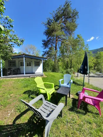 Huuraccommodatie(s) - Chalet 16M² - 2 Slaapkamers - Zonder Water Of Sanitaire Voorzieningen - Camping la Ribière
