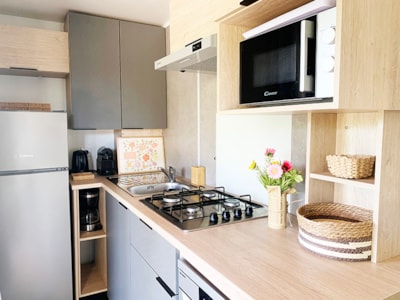 Mobile-home PREMIUM 32m² - 3 bedrooms - TV - dishwasher - air-conditioning - covered terrace -