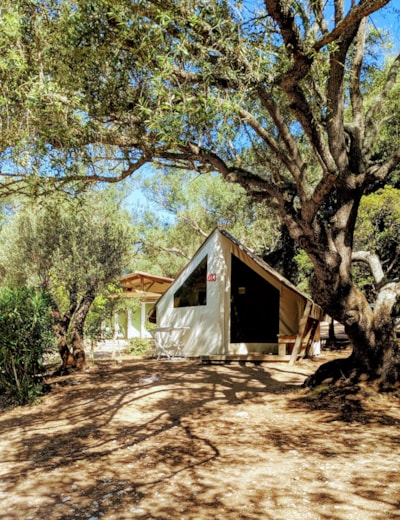 Canvas bungalow
