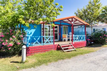 Mietunterkunft - Chalet Comfort Xl| 34M² | Tv| 2 Bedrooms |Covered Terrace - - Camping Marvilla Parks - Le Soleil de la Méditerranée
