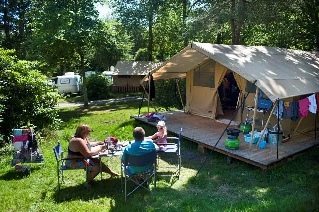 Location - Tente Classic 4 - Huttopia Douarnenez