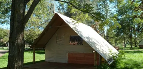 Location - Tente Toile Et Bois - Adapté Pour Personnes À Mobilité Réduite - image n°1 - CAMPING LE NID DU PARC