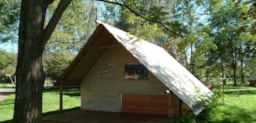 Accommodation - Tent Canvas And Wood - Adapted To The People With Reduced Mobility - CAMPING LE NID DU PARC