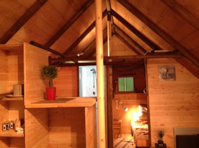 Tent Lodge canvas and wood lodge